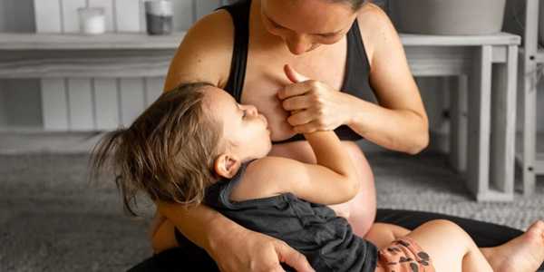 Empowering New Moms: Tackling Breastfeeding Hurdles With Ease